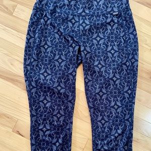 Patagonia capilene mid weight base layer